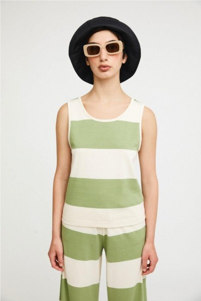 CAMISETA RITA ROW CARRIE 2