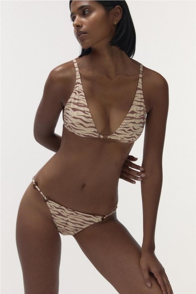 TOP BIKINI LOVE STORIES...