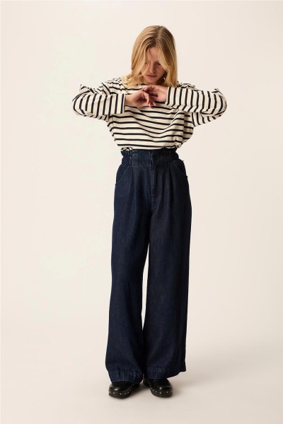 PANTALON DES PETITS HAUTS...