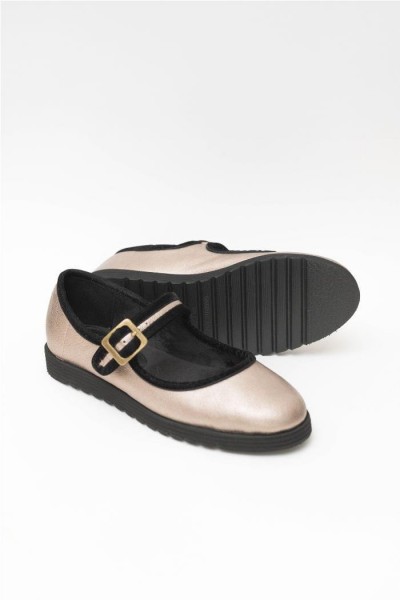 BAILARINA GABRIELLE LEDAM... 2