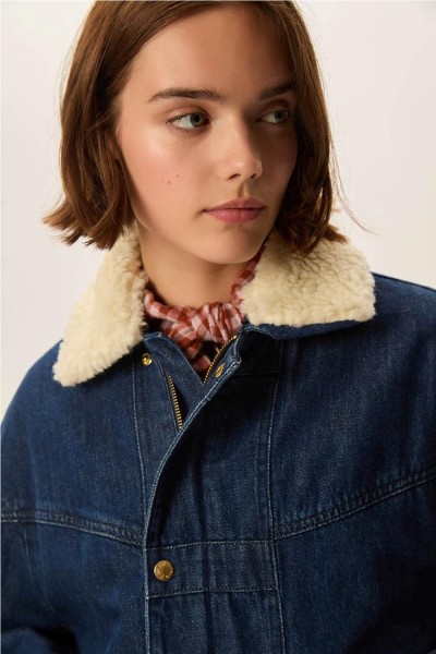 CAZADORA DES PETITS HAUTS... 2