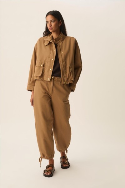 PANTALON DES PETTIS HUATS...