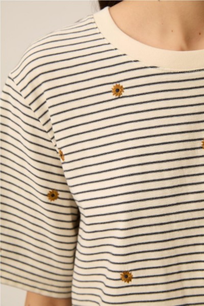 CAMISETA DES PETITS HAUTS... 2